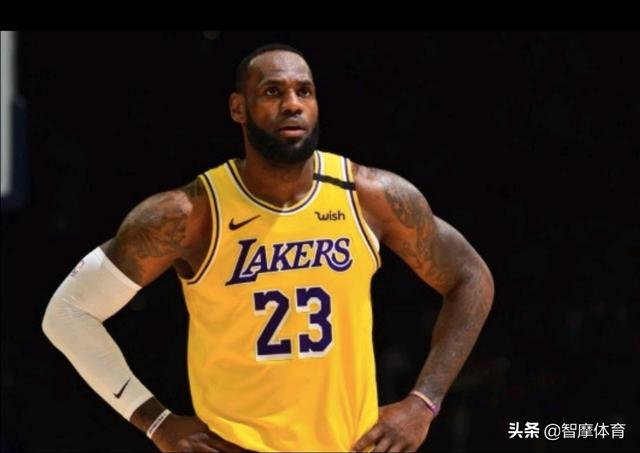 NBA季后赛焦点战，詹姆斯50分创纪录助湖人险胜
