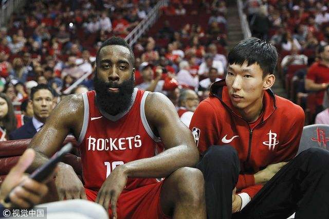  那不勒斯防线失误频出，1-3不敌佛罗伦萨遭赛季首败  